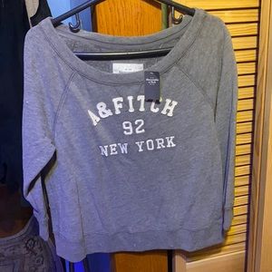 Abercrombie cropped sweatshirt women’s size M